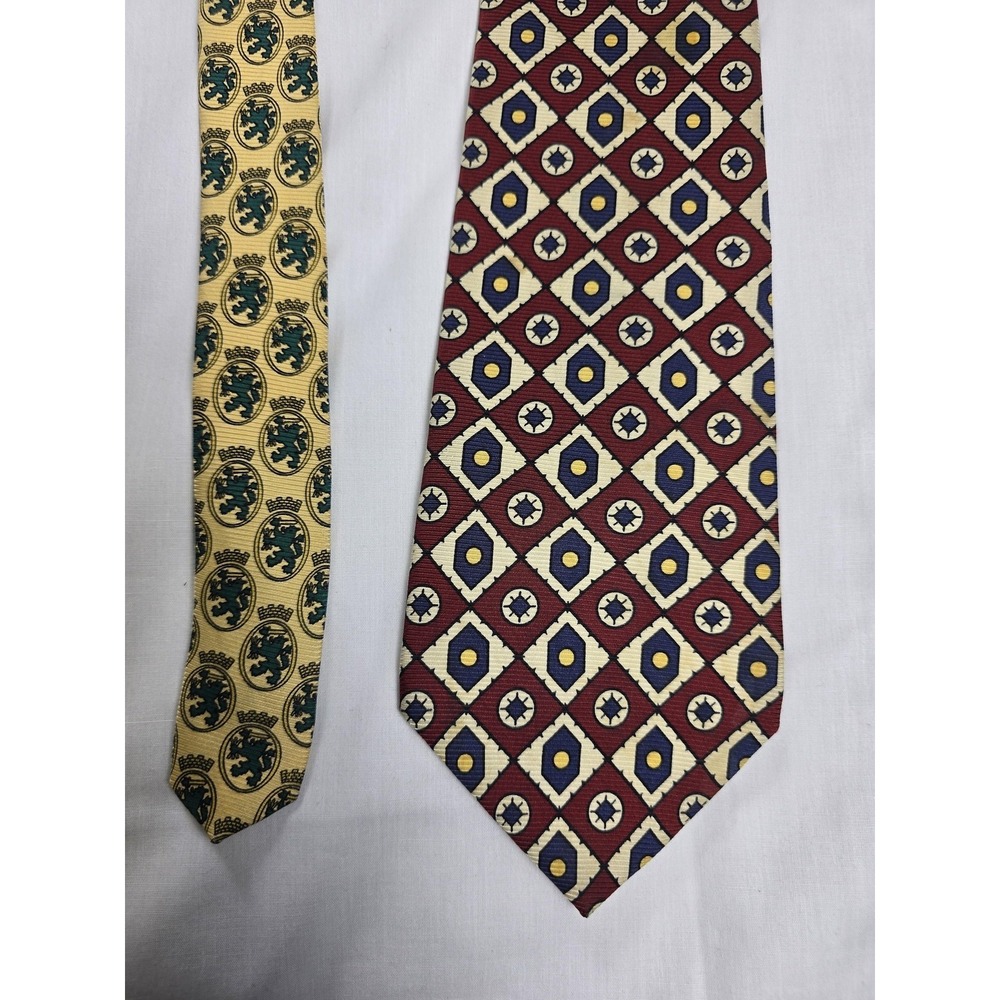 Tommy Hilfiger Tie Mens Burgundy Geometric Diamond Medallion Necktie‎ Classic